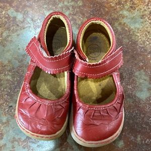 GUC RED MARY JANE LIVIE&LUCA